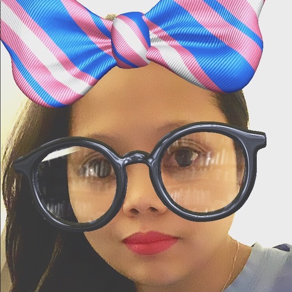 Meet your Posher, Mercy - Picture 1 of 1